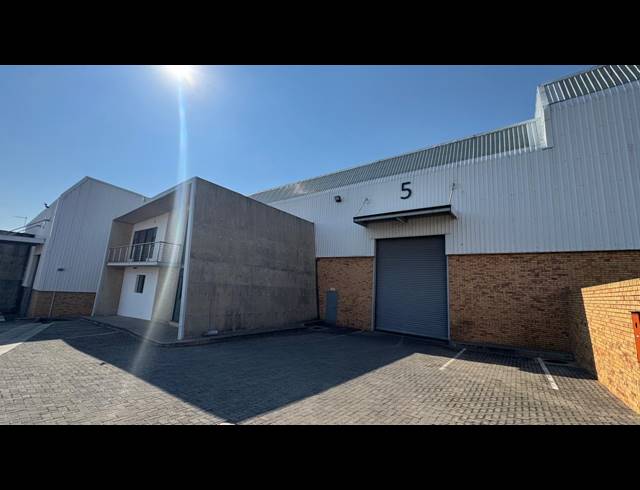 784M² WAREHOUSE TO LET IN LINBRO PARK